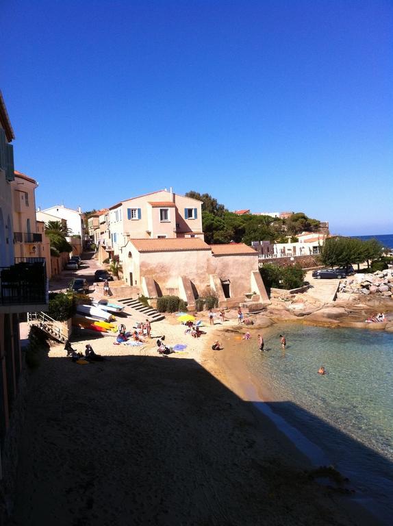 Hotel De La Plage Les Arcades Algajola  Zimmer foto